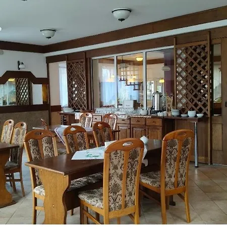 Hotel Karkonosze 3*